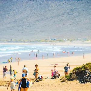 seaview-famara-beach-2.in-canary-islands.com/